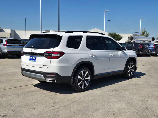 new 2025 Honda Pilot car, priced at $48,180