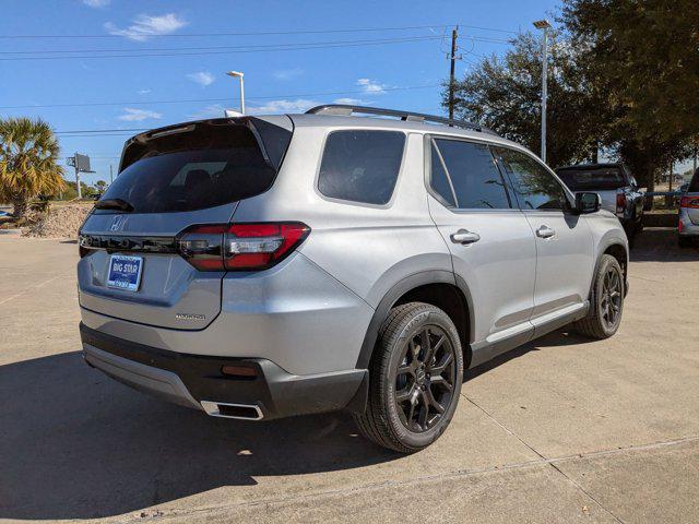 new 2025 Honda Pilot car, priced at $48,895