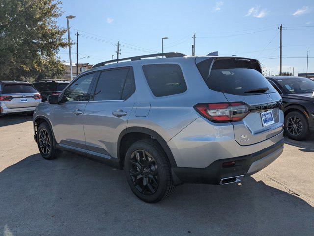 new 2025 Honda Pilot car, priced at $48,895