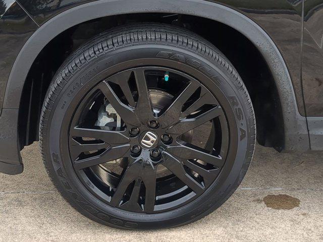 used 2022 Honda Pilot car, priced at $33,000