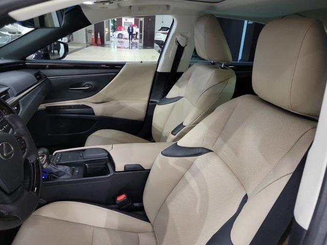 used 2021 Lexus ES 350 car, priced at $32,497