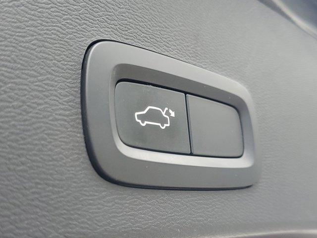 used 2021 Volvo XC40 car, priced at $21,852