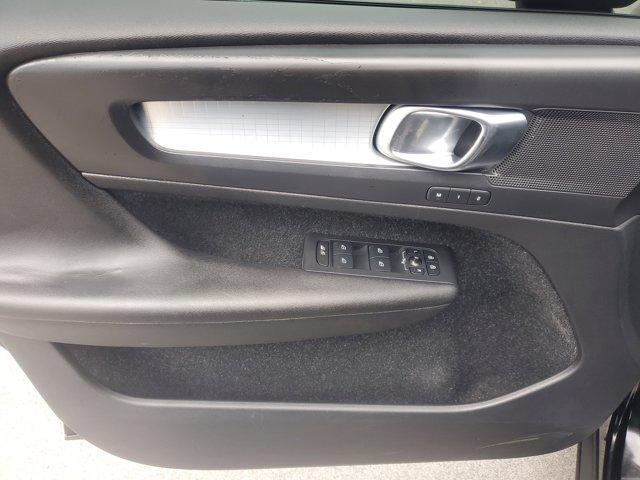 used 2021 Volvo XC40 car, priced at $21,852