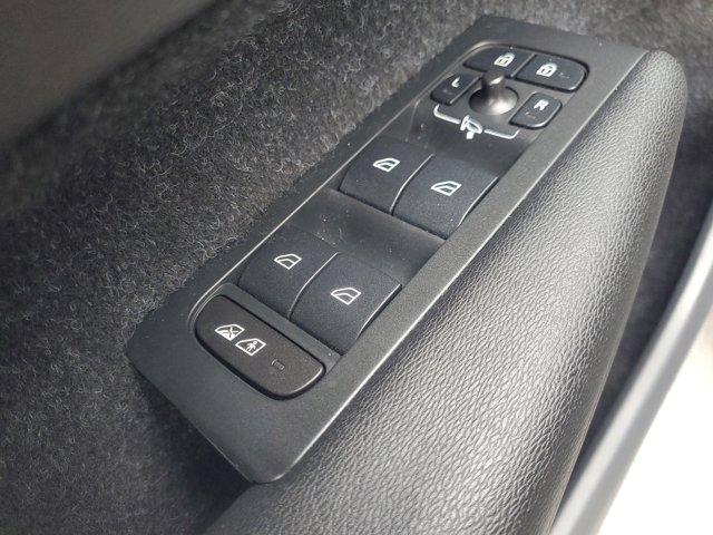 used 2021 Volvo XC40 car, priced at $21,852