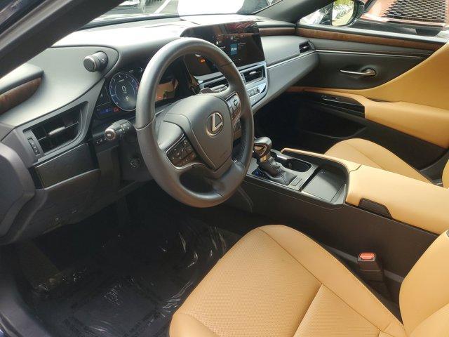 used 2025 Lexus ES 350 car, priced at $42,097