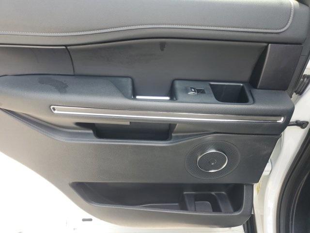 used 2023 Ford Expedition car, priced at $43,991