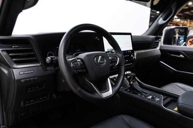 used 2025 Lexus GX 550 car, priced at $93,900