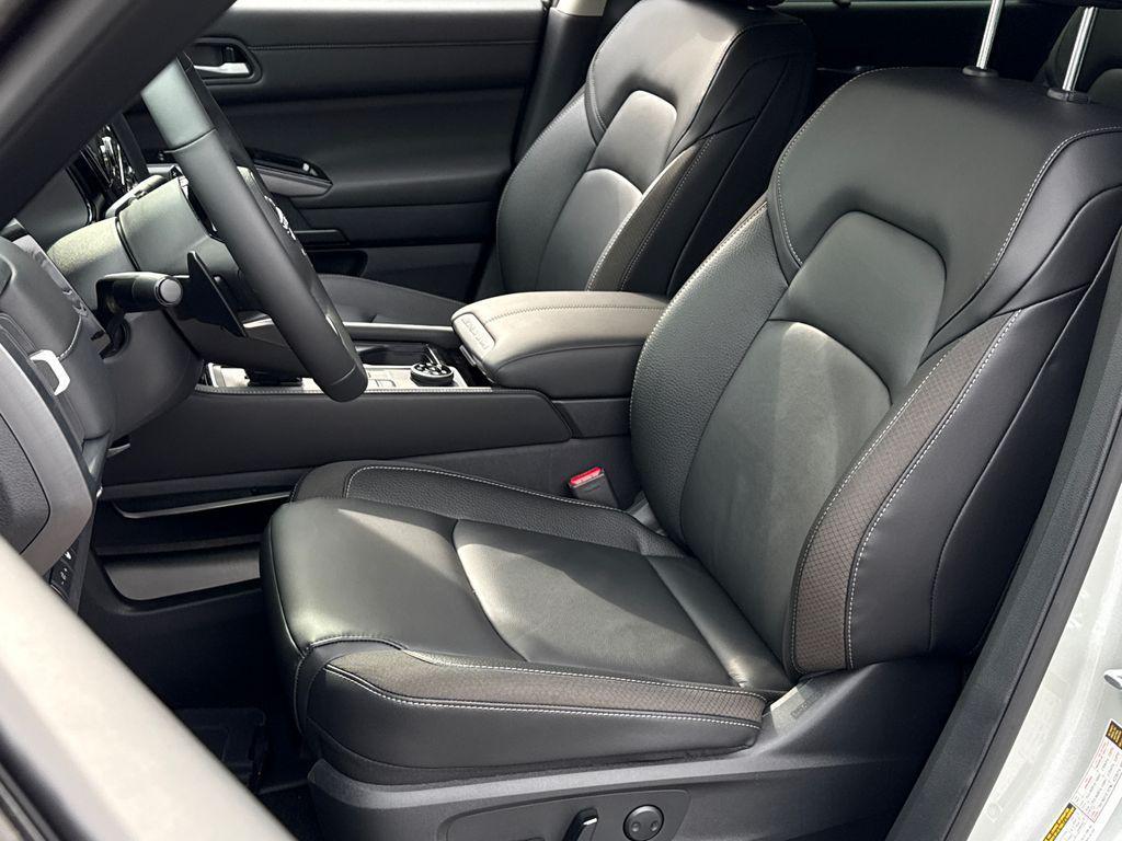 new 2025 Nissan Pathfinder car, priced at $37,485