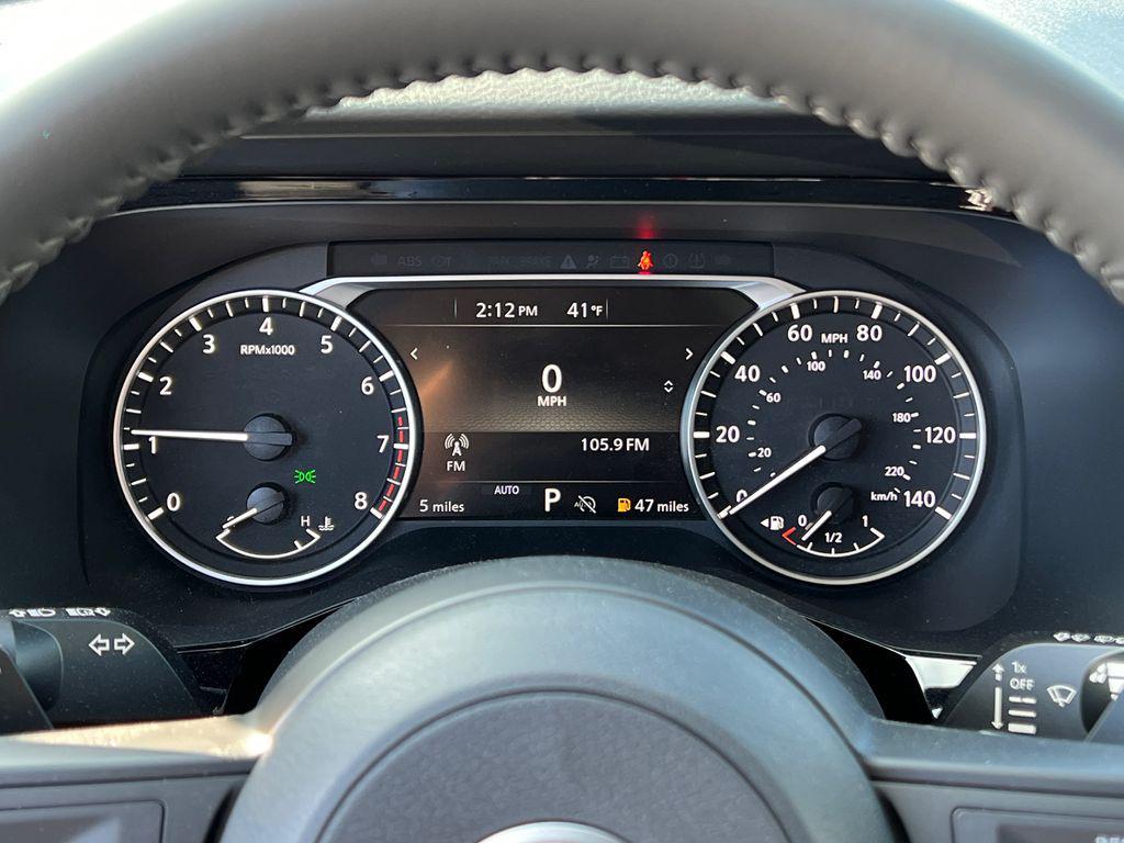 new 2025 Nissan Pathfinder car, priced at $39,985