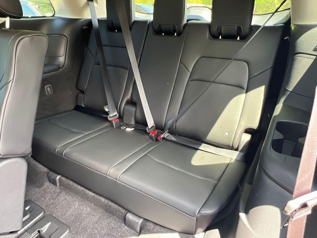 new 2026 Nissan Pathfinder car, priced at $41,583