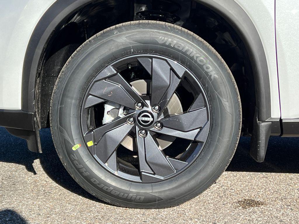 new 2026 Nissan Rogue car, priced at $30,555