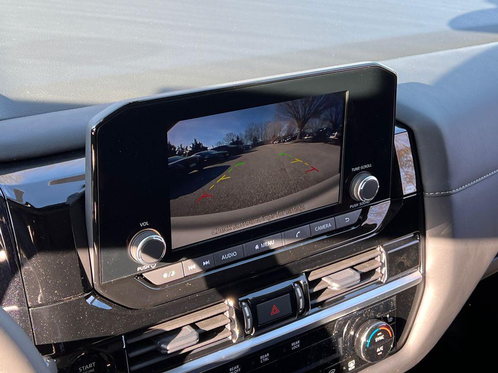 new 2025 Nissan Pathfinder car, priced at $40,985