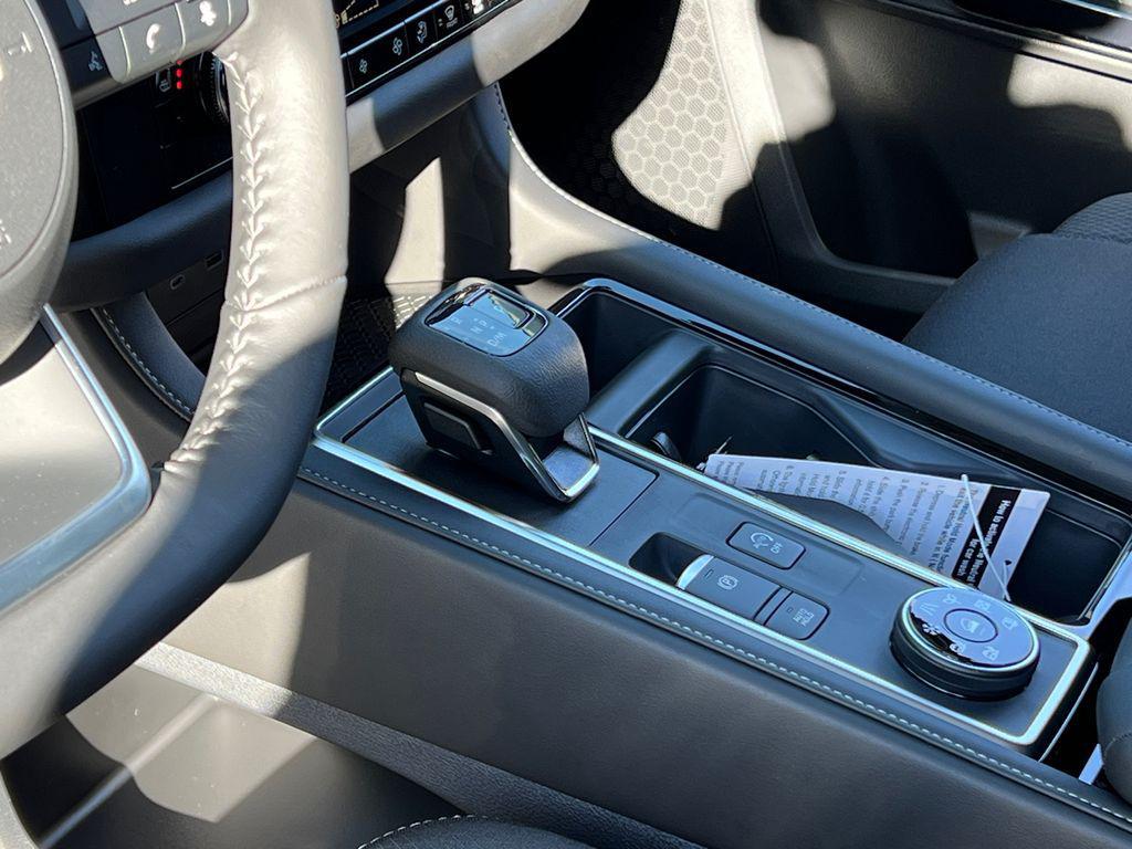 new 2025 Nissan Pathfinder car, priced at $40,985