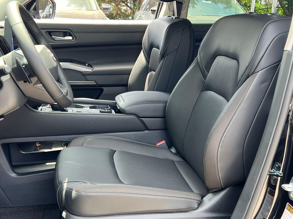new 2026 Nissan Pathfinder car, priced at $43,889