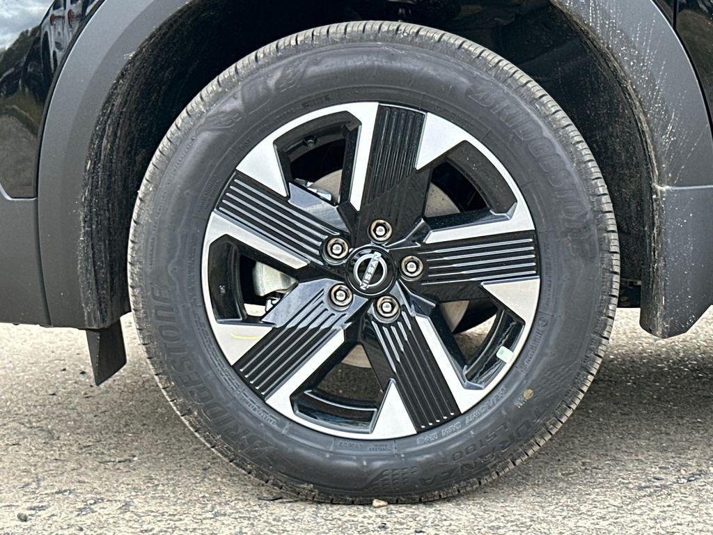 new 2026 Nissan Kicks car, priced at $27,477