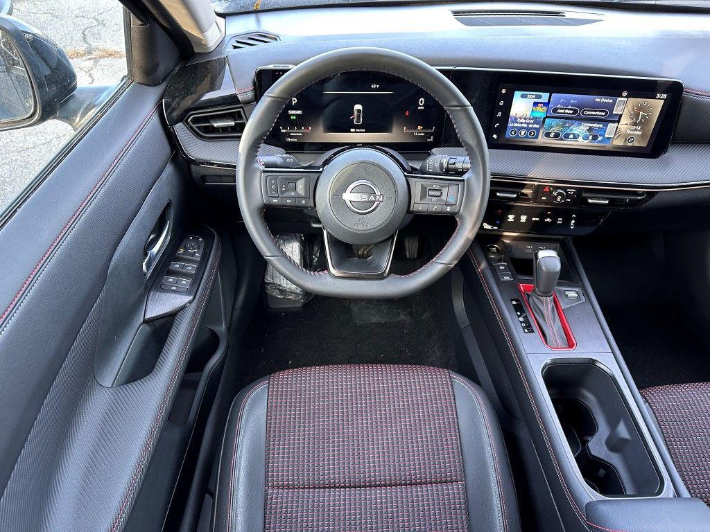 new 2025 Nissan Kicks car, priced at $29,699