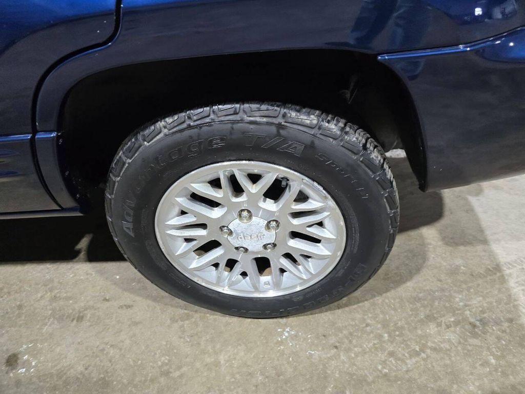 used 2002 Jeep Grand Cherokee car, priced at $7,900
