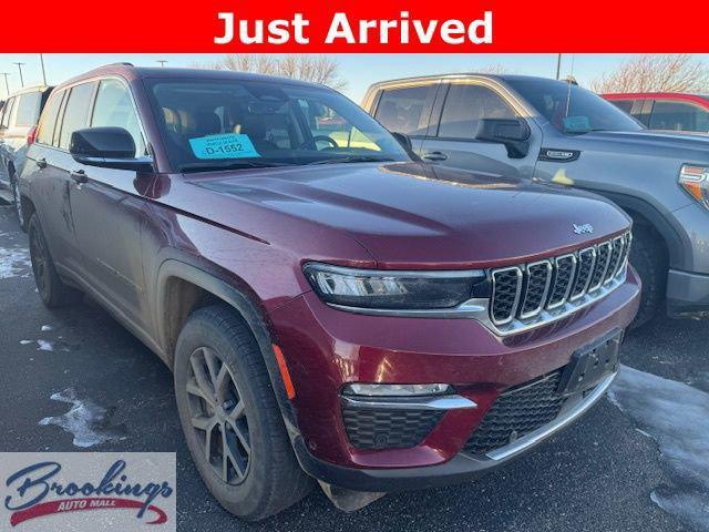used 2024 Jeep Grand Cherokee car, priced at $34,995