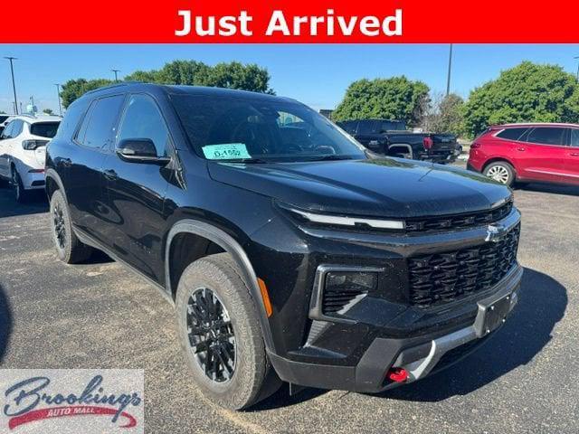 used 2025 Chevrolet Traverse car, priced at $43,244