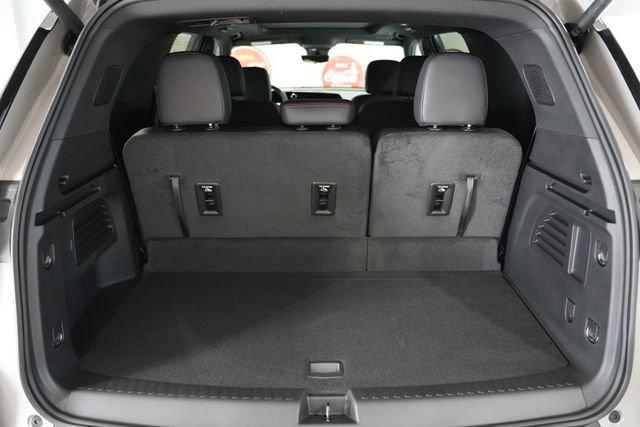 new 2026 Chevrolet Traverse car, priced at $54,678
