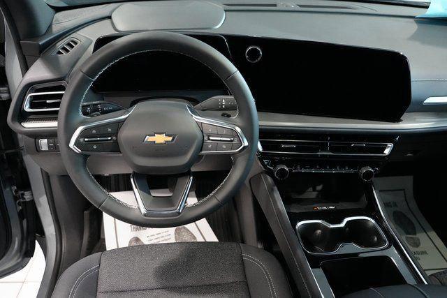 new 2026 Chevrolet Traverse car, priced at $43,565