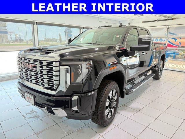 used 2025 GMC Sierra 2500 car, priced at $78,495