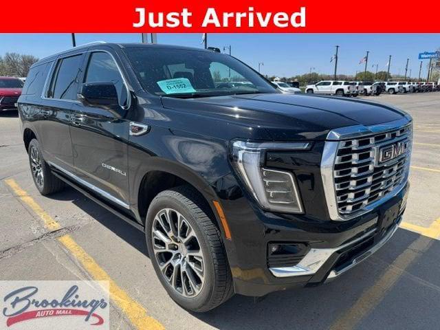 used 2025 GMC Yukon XL car, priced at $75,995