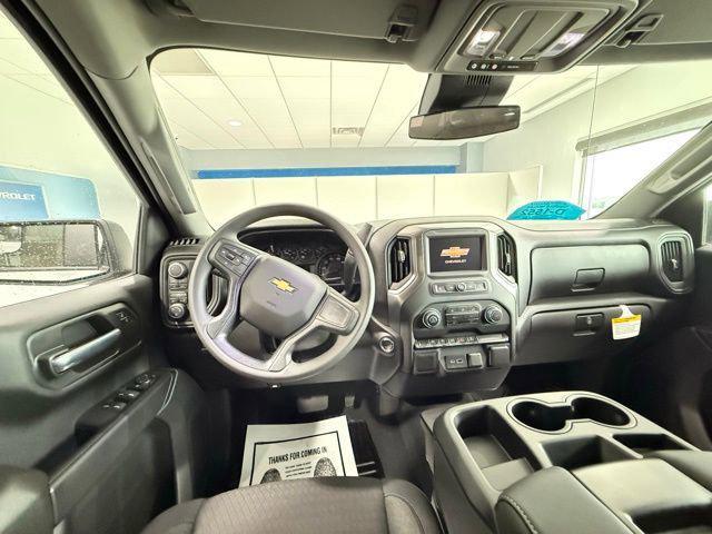 new 2025 Chevrolet Silverado 1500 car, priced at $40,311