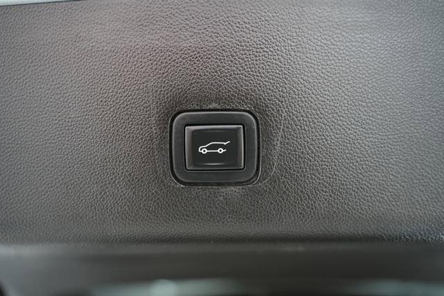 used 2018 Chevrolet Traverse car, priced at $11,995