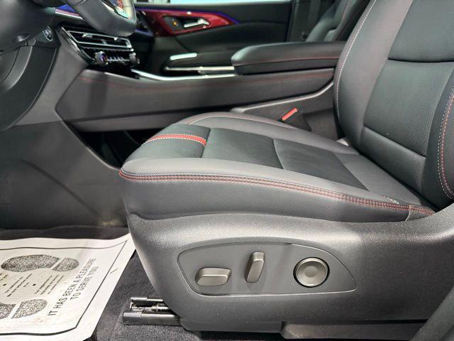 used 2024 Chevrolet Traverse car, priced at $50,995