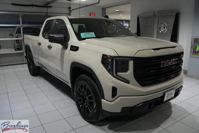 new 2026 GMC Sierra 1500 car, priced at $40,485