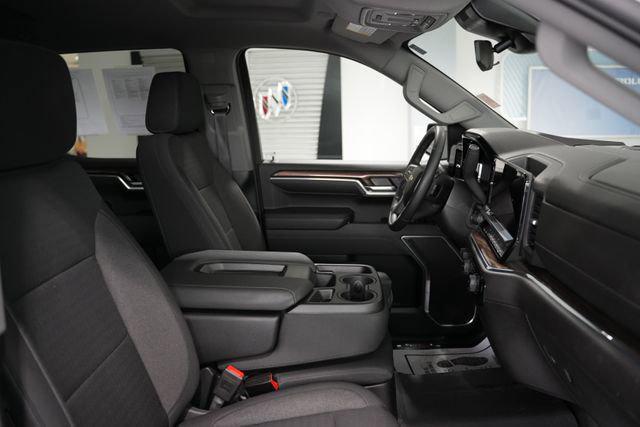 used 2025 Chevrolet Silverado 1500 car, priced at $40,995