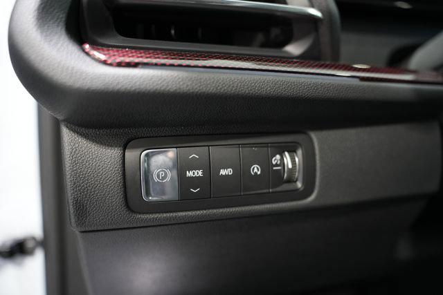 new 2026 Chevrolet Traverse car, priced at $54,198