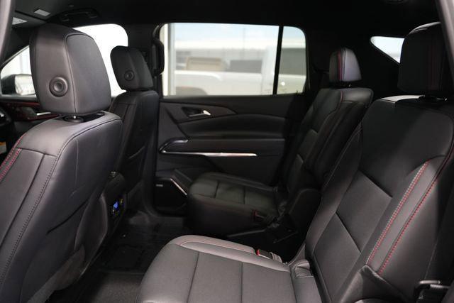new 2026 Chevrolet Traverse car, priced at $54,198