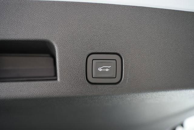 new 2026 Chevrolet Traverse car, priced at $54,198