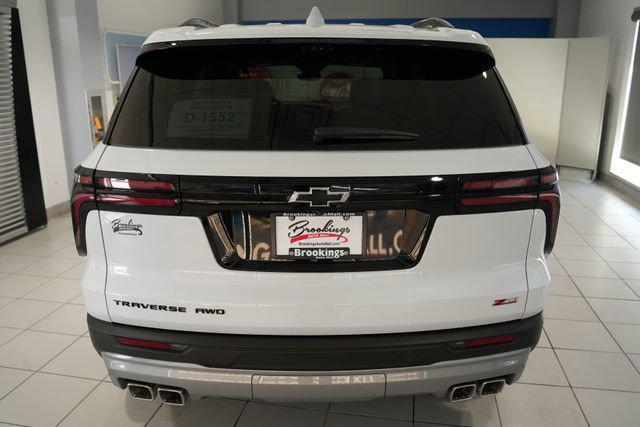 new 2026 Chevrolet Traverse car, priced at $54,198