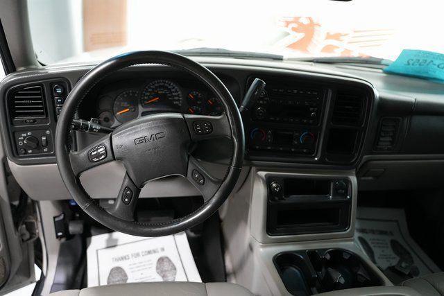 used 2005 GMC Yukon XL car, priced at $13,995