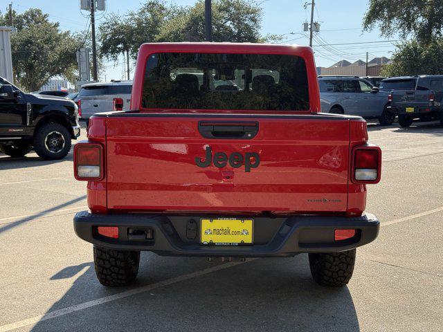 new 2025 Jeep Gladiator car, priced at $40,346