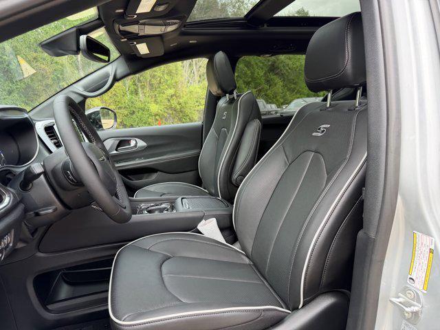 new 2026 Chrysler Pacifica car, priced at $51,690