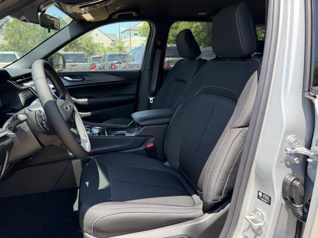 new 2026 Jeep Grand Cherokee car, priced at $41,764