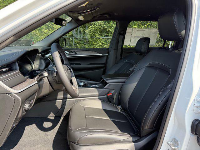 new 2025 Jeep Grand Cherokee L car, priced at $40,874