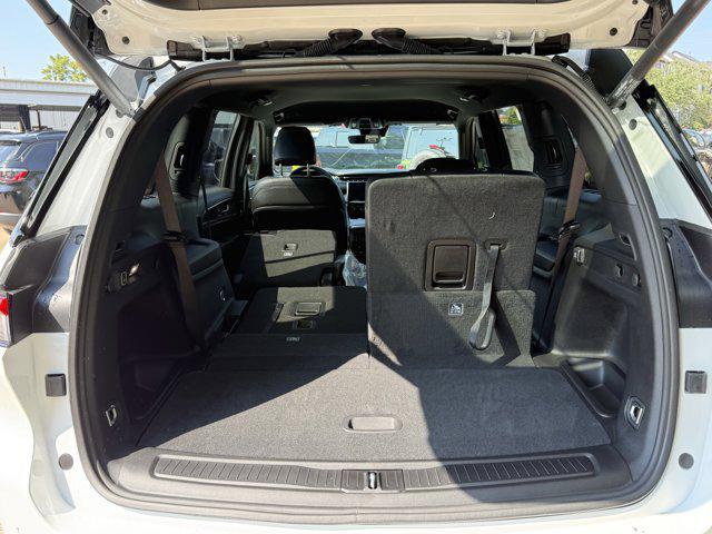 new 2025 Jeep Grand Cherokee L car, priced at $40,874