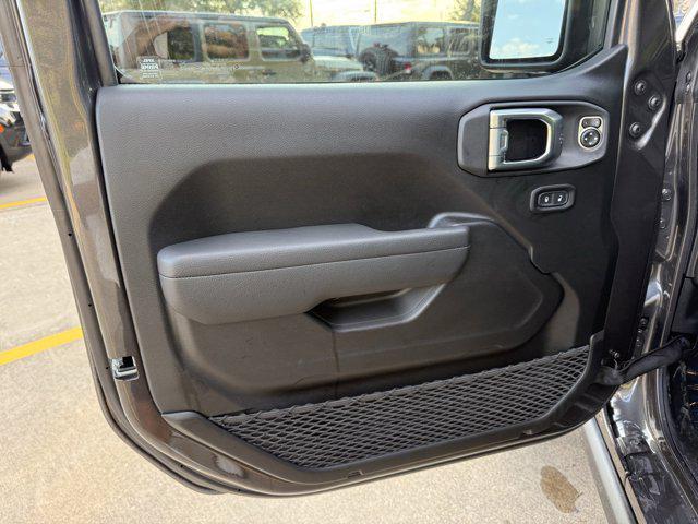 new 2026 Jeep Wrangler car, priced at $44,315