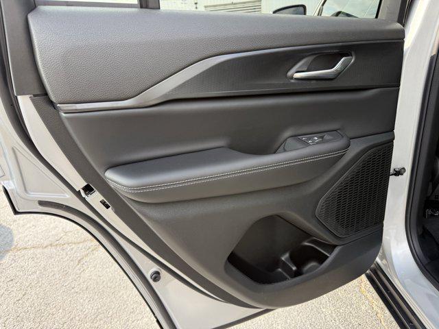 new 2025 Jeep Grand Cherokee car, priced at $34,134