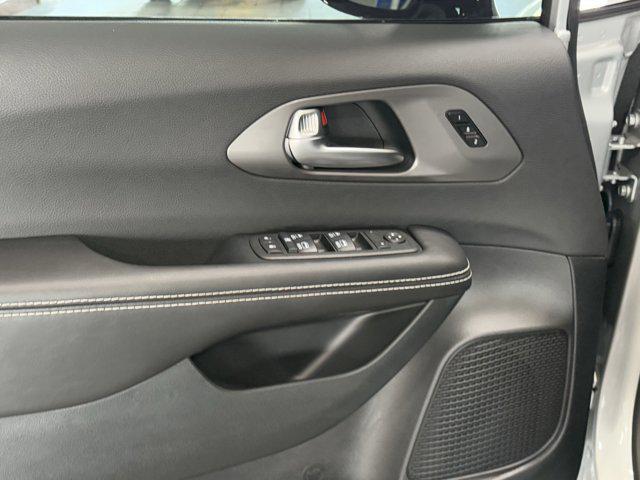 new 2026 Chrysler Pacifica car, priced at $45,915