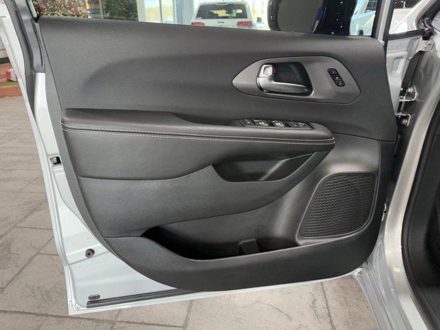 new 2026 Chrysler Pacifica car, priced at $45,915