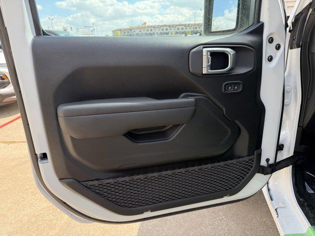 new 2026 Jeep Gladiator car, priced at $39,145