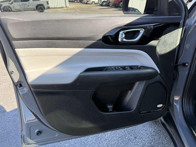 used 2022 Jeep Compass car, priced at $18,000