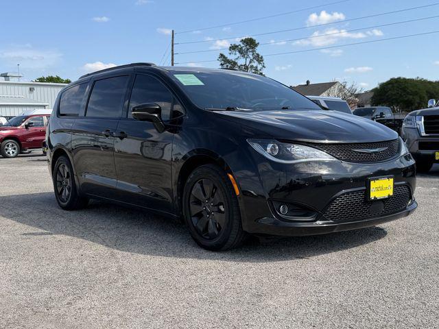 used 2020 Chrysler Pacifica Hybrid car, priced at $22,644