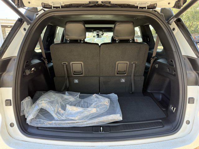 new 2025 Jeep Grand Cherokee L car, priced at $41,923